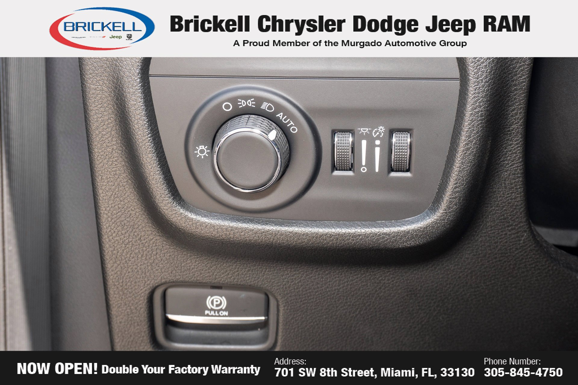 Used 2025 Jeep Grand Cherokee L Altitude AWD/4WD image 30