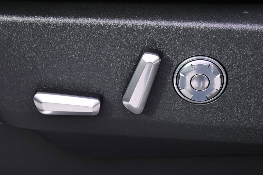 New 2026 Lincoln Navigator Black Label image 14