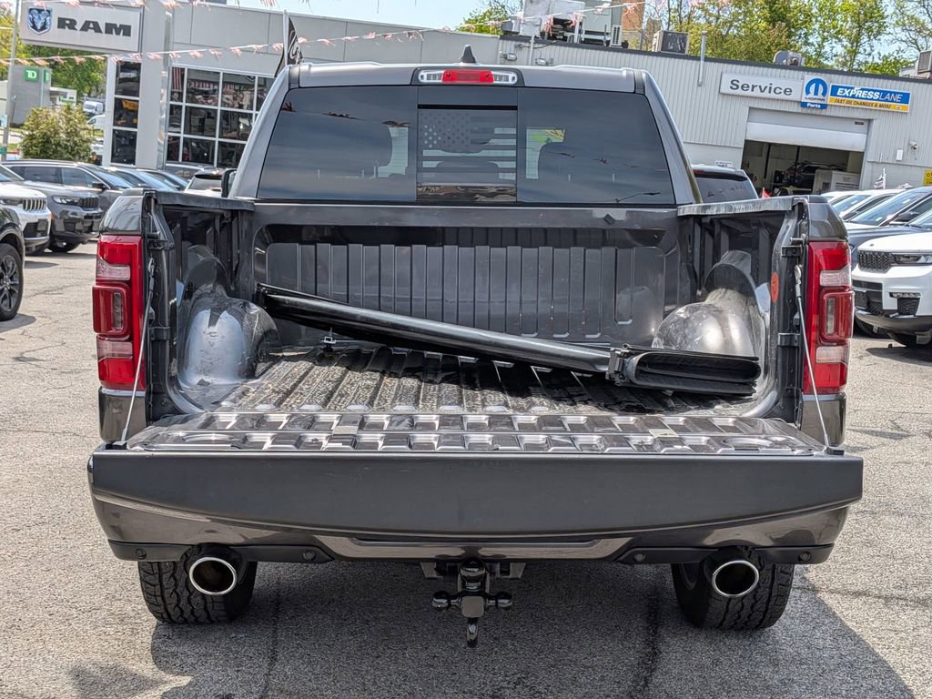Used 2022 RAM 1500 Laramie w/ Sport Appearance Package AWD/4WD image 8
