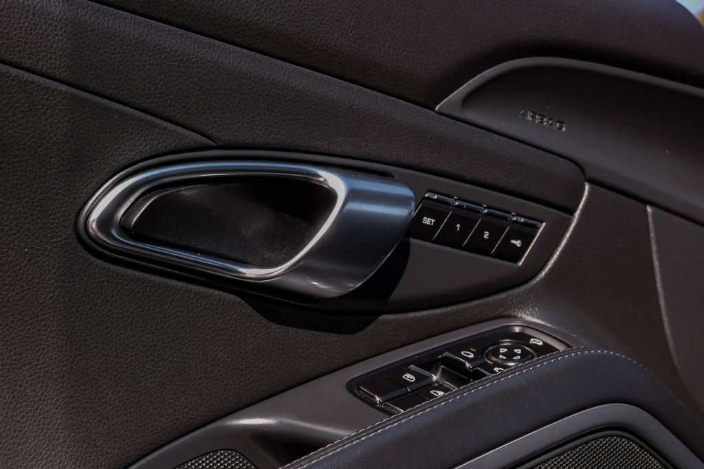 Used 2014 Porsche 911 Carrera RWD image 39