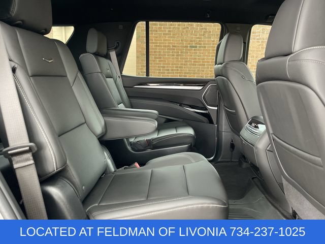 Certified 2025 Cadillac Escalade Luxury w/ LPO, Floor Liner Package AWD/4WD image 27