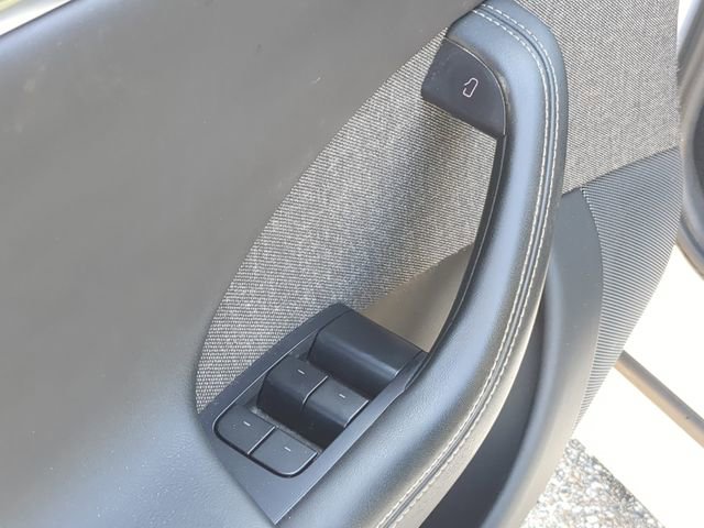 Used 2021 Tesla Model S Plaid image 18