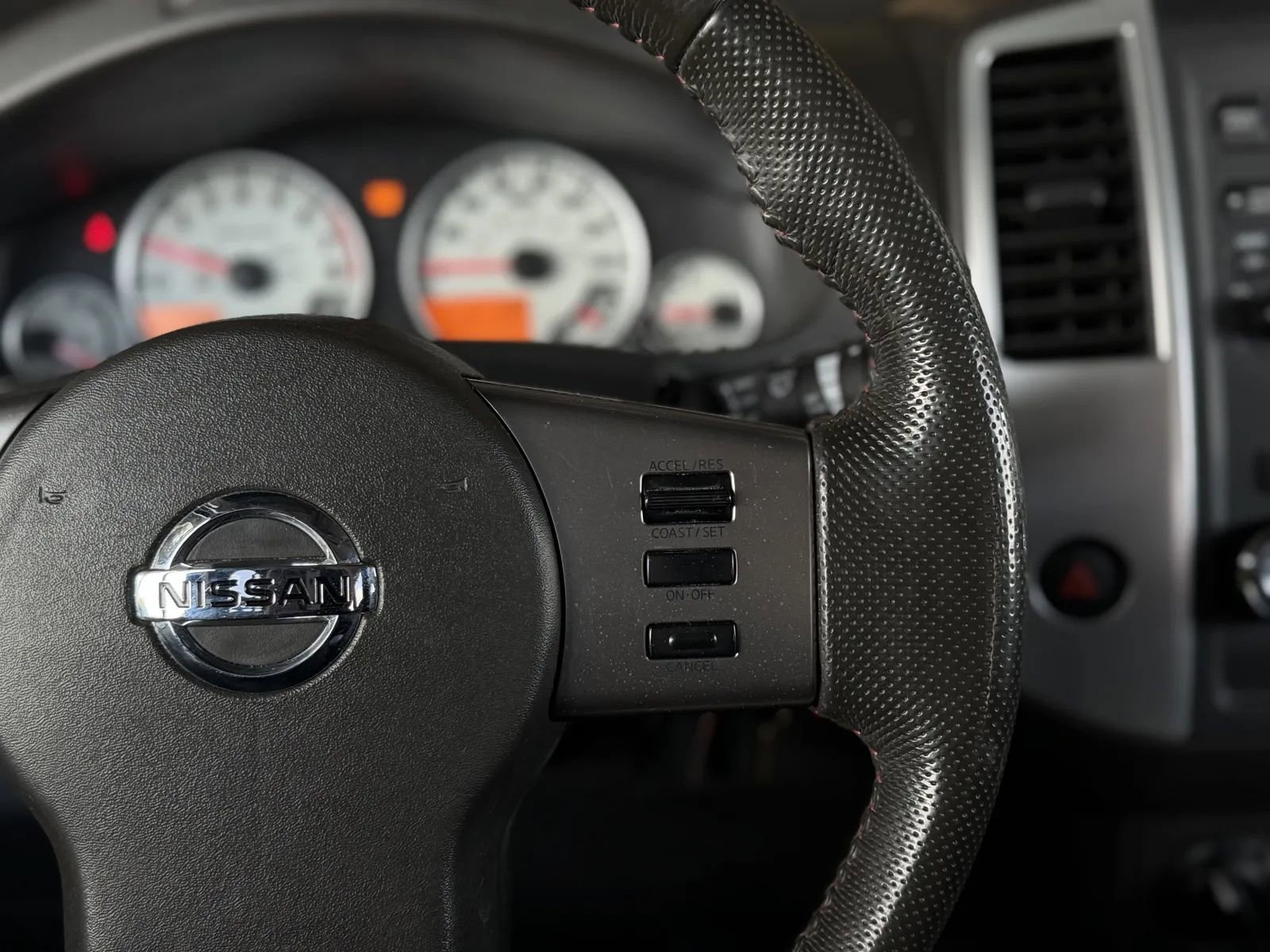 Used 2011 Nissan Xterra PRO-4X AWD/4WD image 21