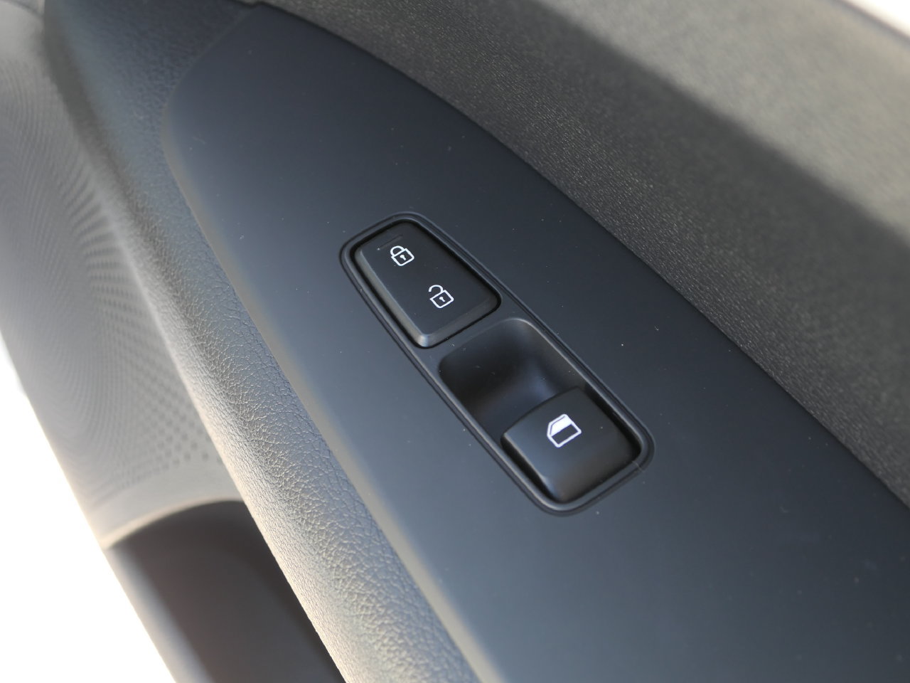 Certified 2023 Kia Forte LXS FWD image 26