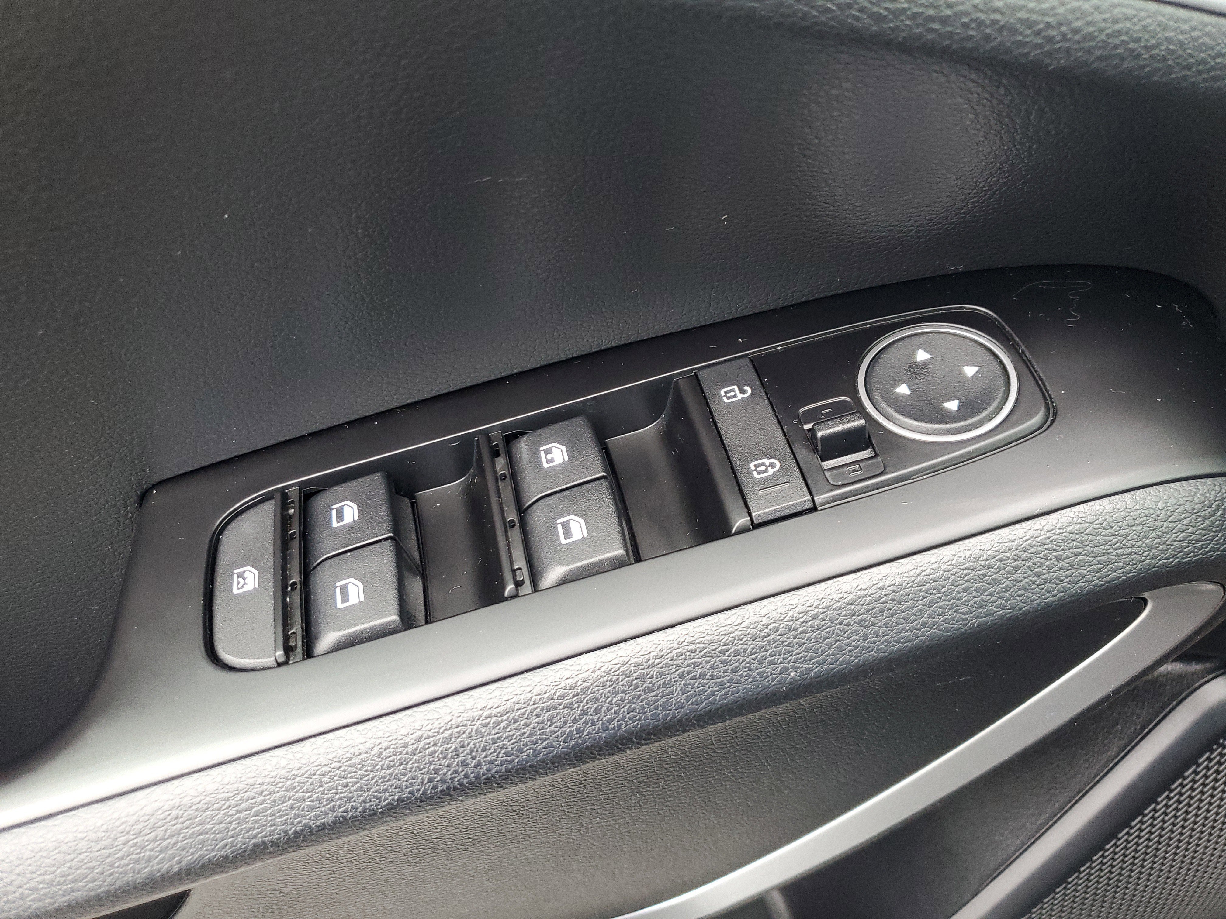 Used 2023 Kia Soul LX image 30