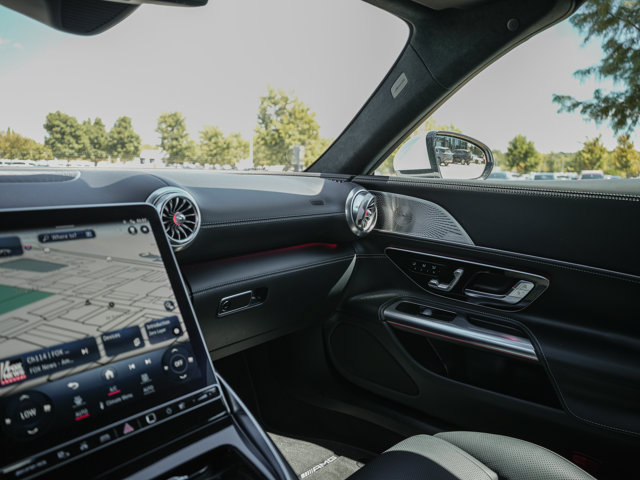 Certified 2023 Mercedes-Benz SL 55 AMG 4MATIC w/ Driver Assistance Package image 27