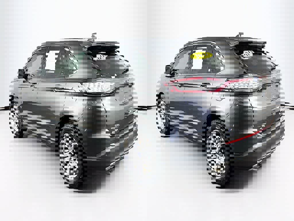 Certified 2018 Ford Edge Titanium w/ Equipment Group 301A image 4