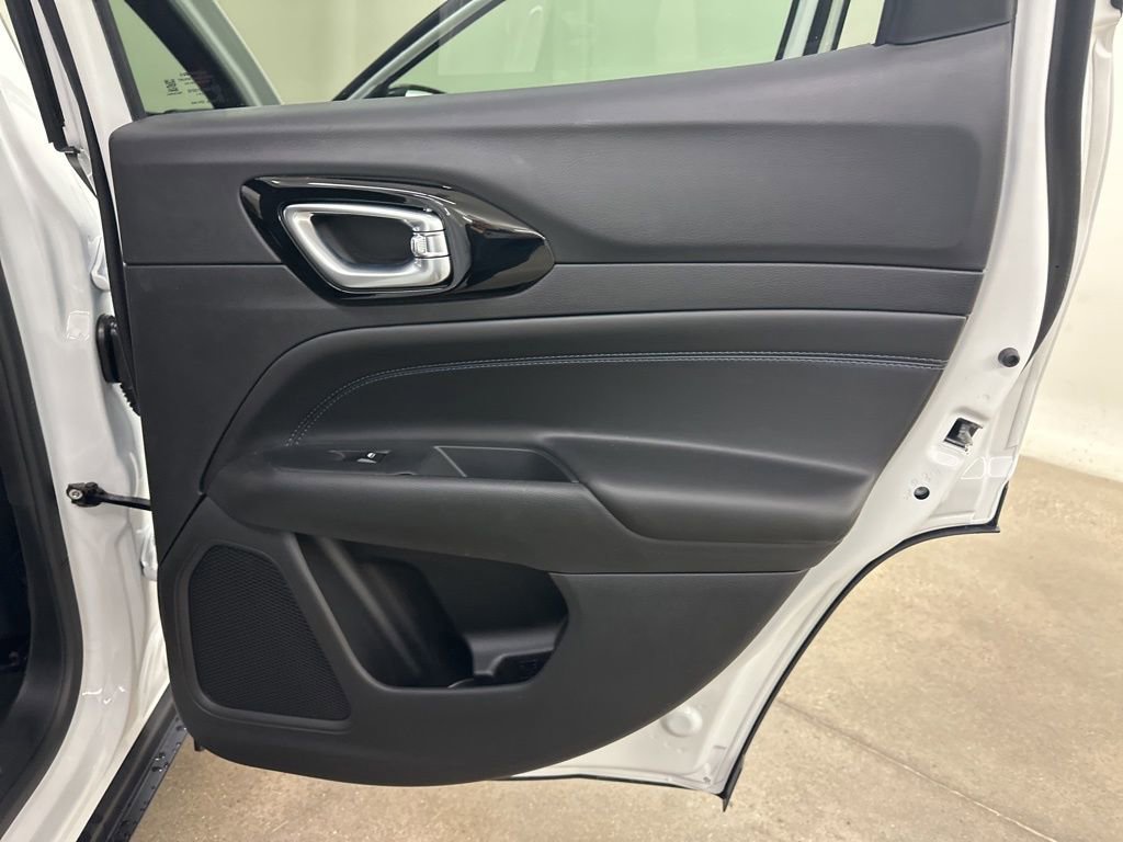 New 2026 Jeep Compass Latitude image 20