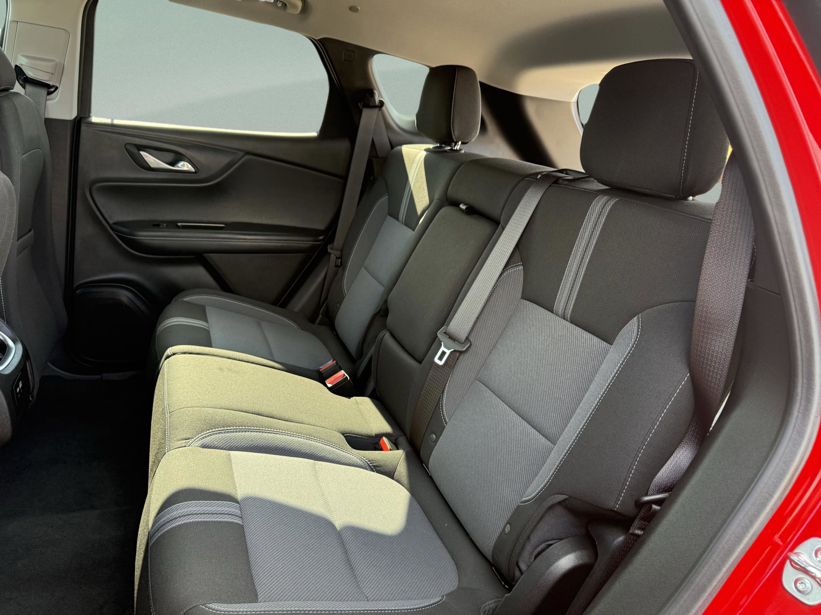 Used 2024 Chevrolet Blazer LT w/ Convenience Package image 28