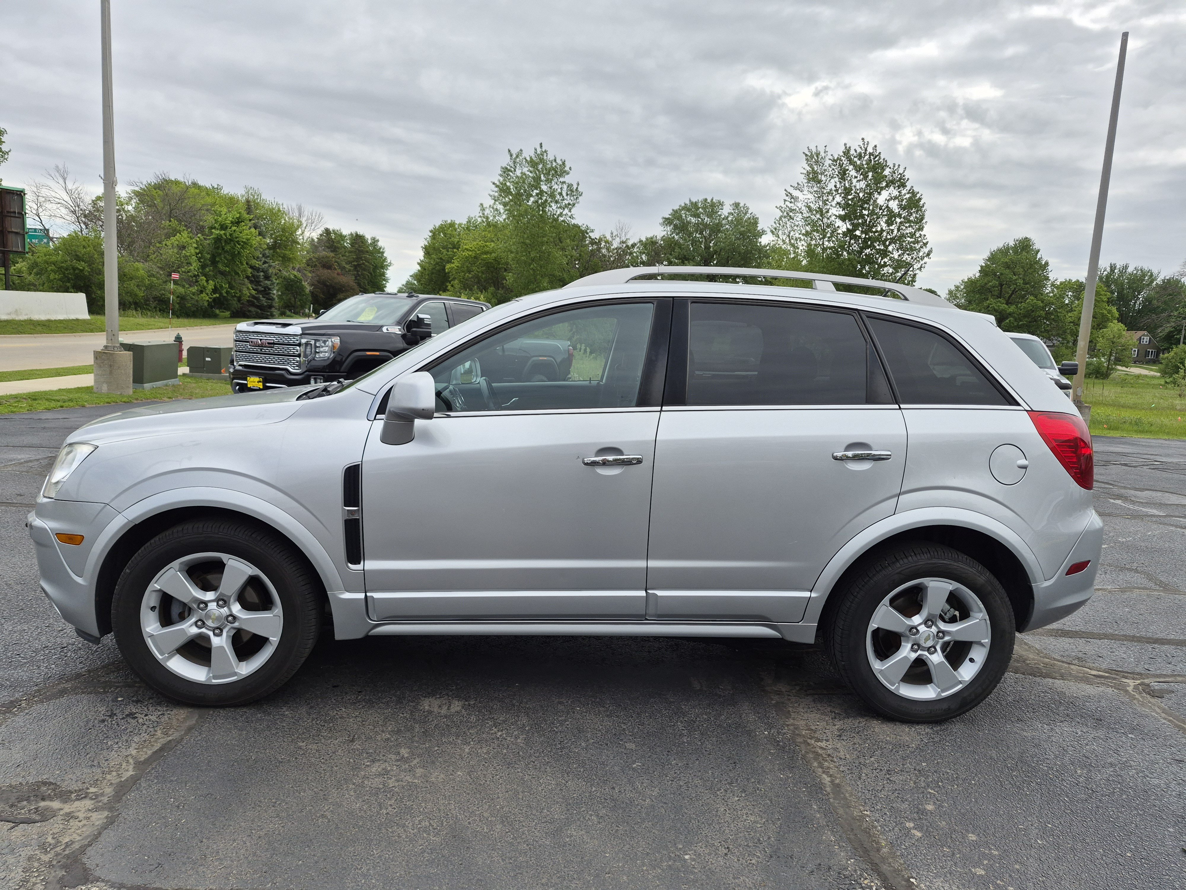 Used 2014 Chevrolet Captiva Sport LT FWD image 5