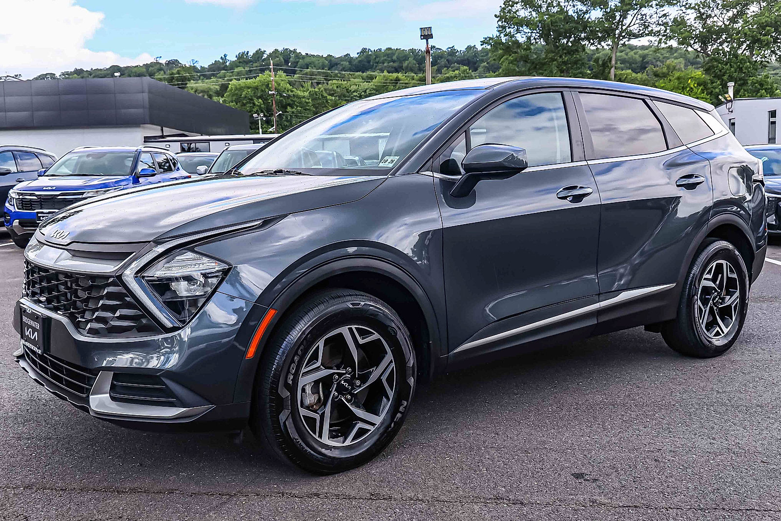 Certified 2023 Kia Sportage LX AWD/4WD image 3