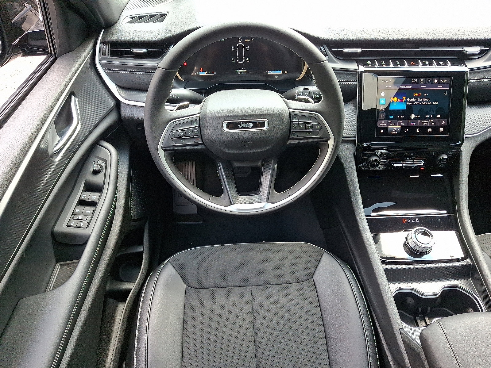 New 2025 Jeep Grand Cherokee L Altitude image 7