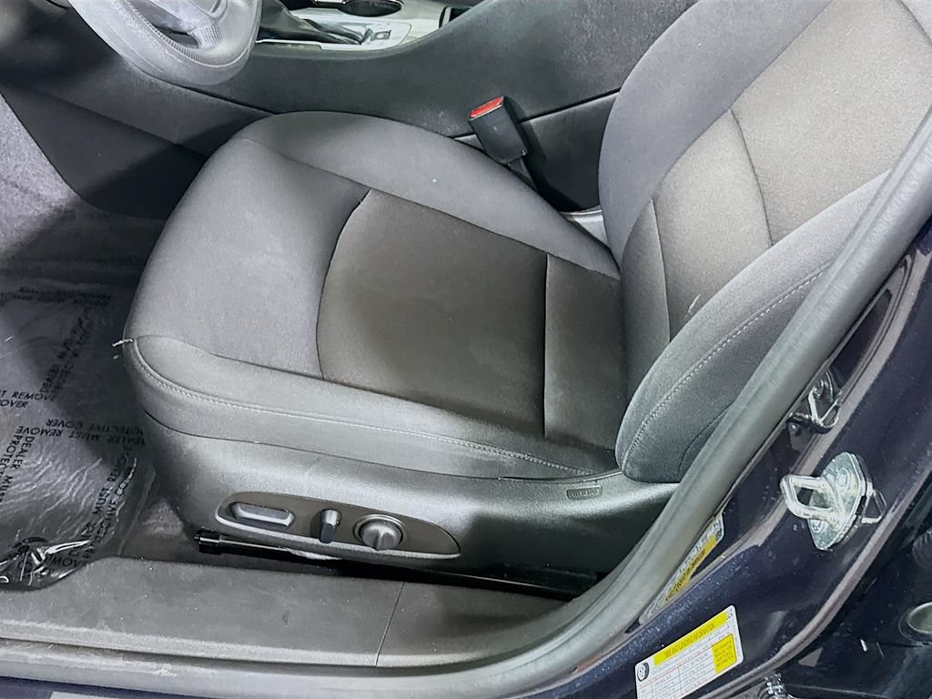 Used 2023 Chevrolet Malibu LT FWD image 23