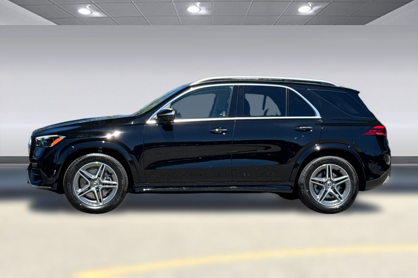 New 2026 Mercedes-Benz GLE 450 4MATIC image 2