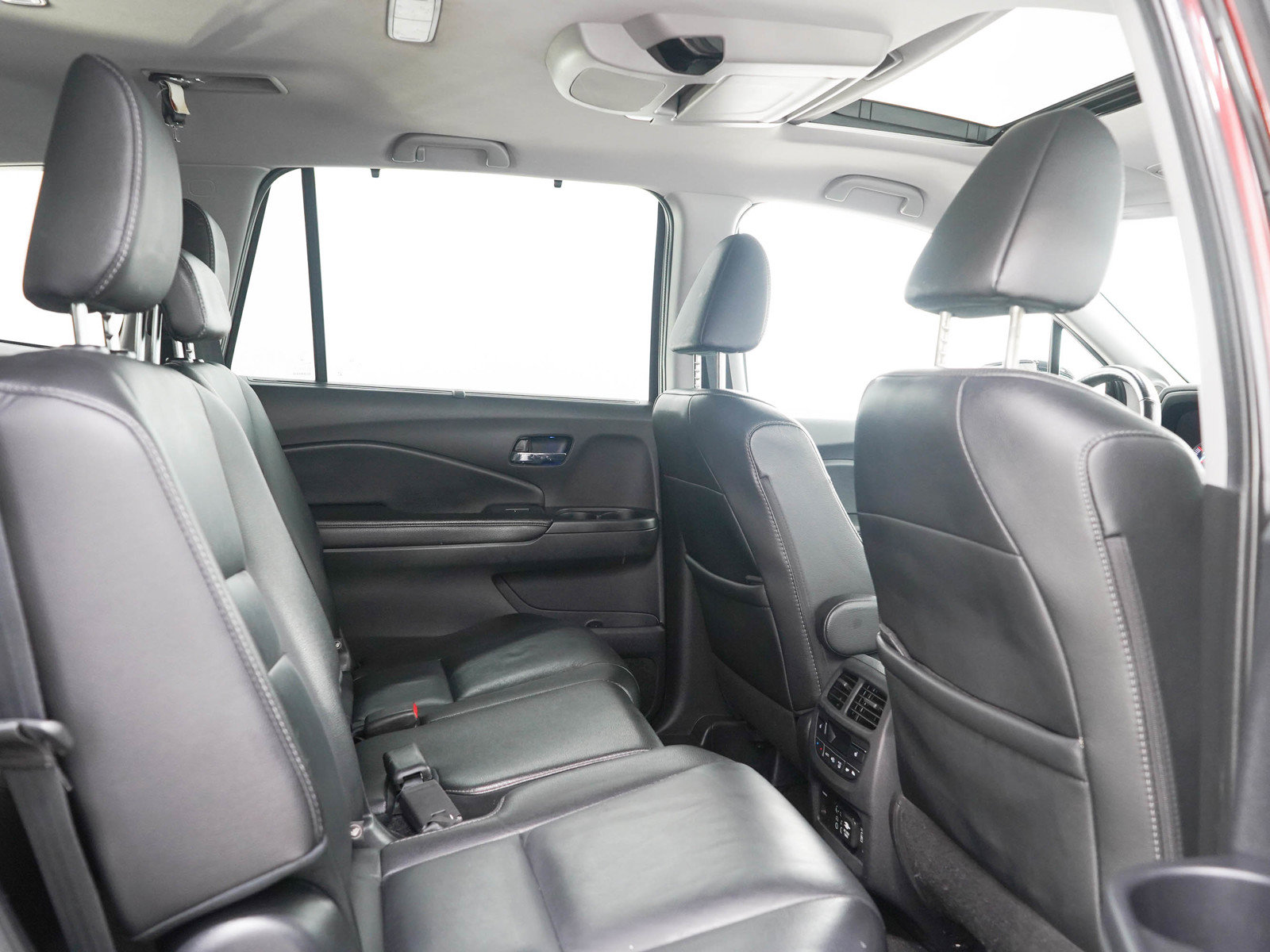 Used 2020 Honda Pilot Touring image 14