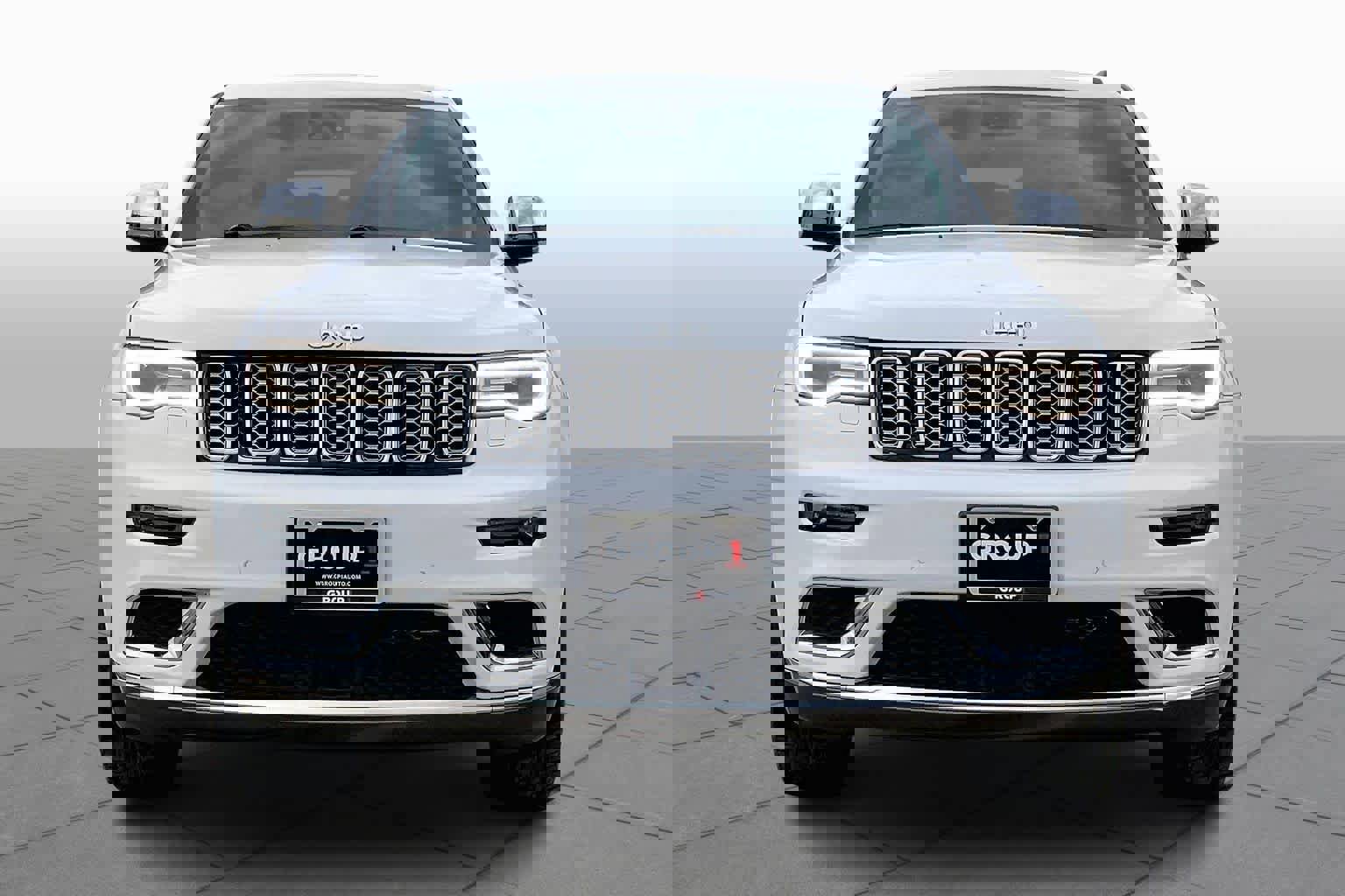 Used 2017 Jeep Grand Cherokee Summit image 3