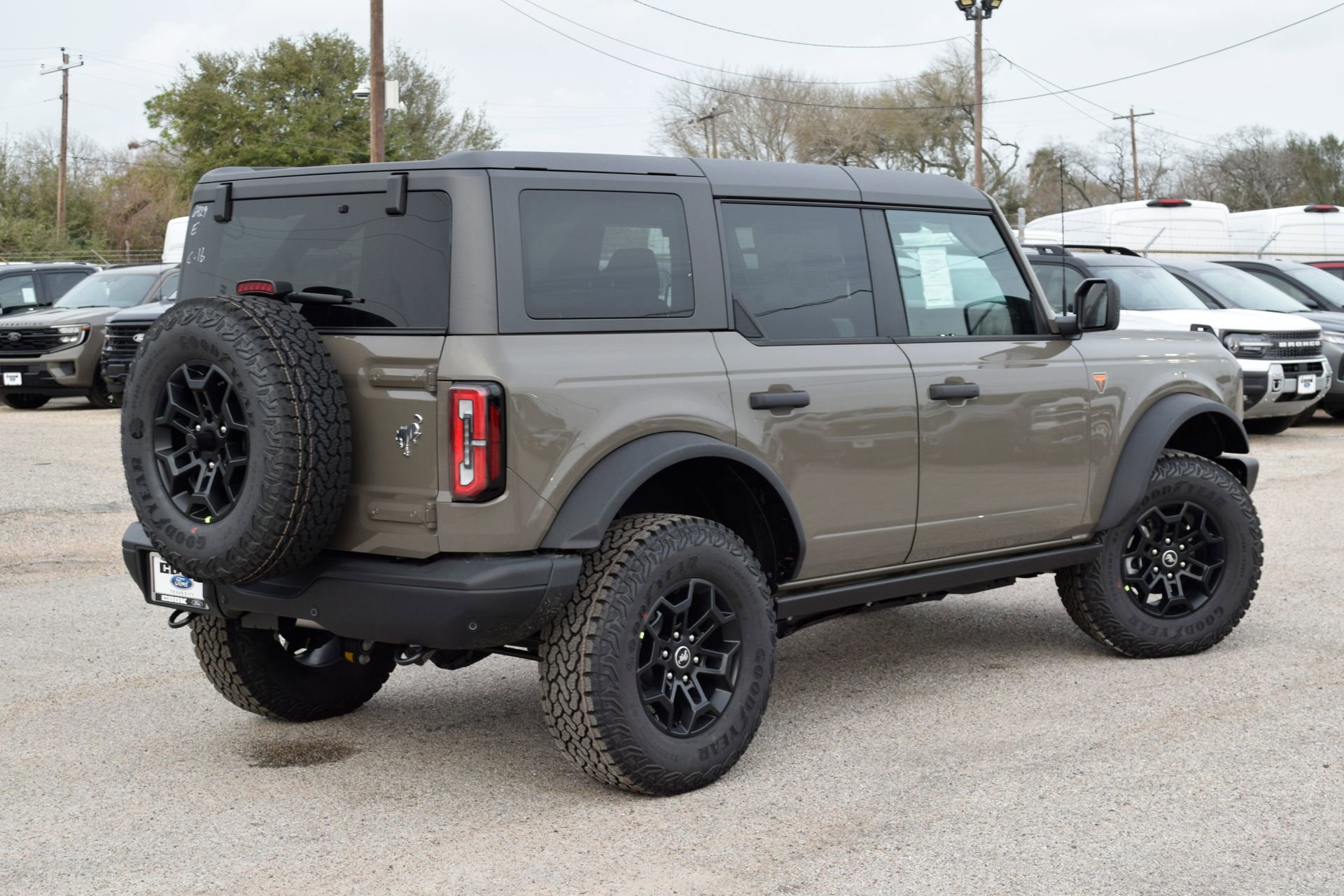New 2026 Ford Bronco Badlands AWD/4WD image 6