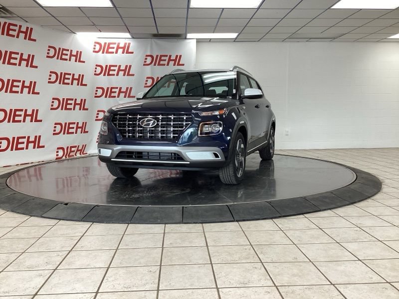 New 2026 Hyundai Venue SEL FWD image 3