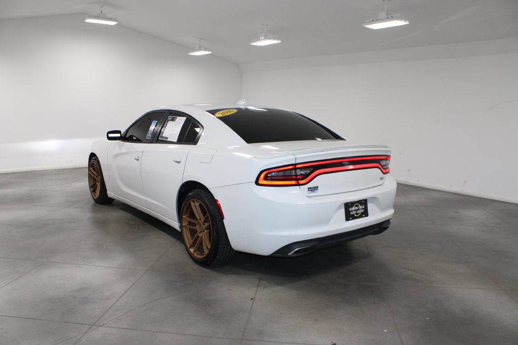 Used 2016 Dodge Charger R/T RWD image 7