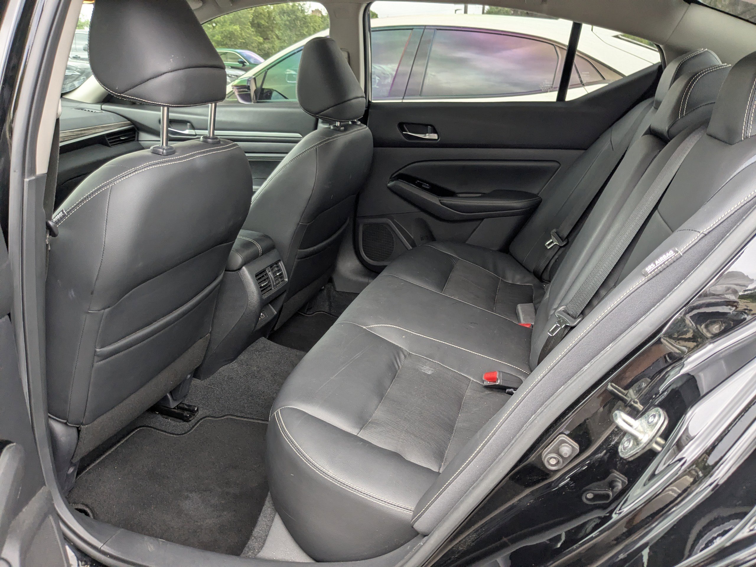 Used 2020 Nissan Altima 2.0 Platinum FWD image 9