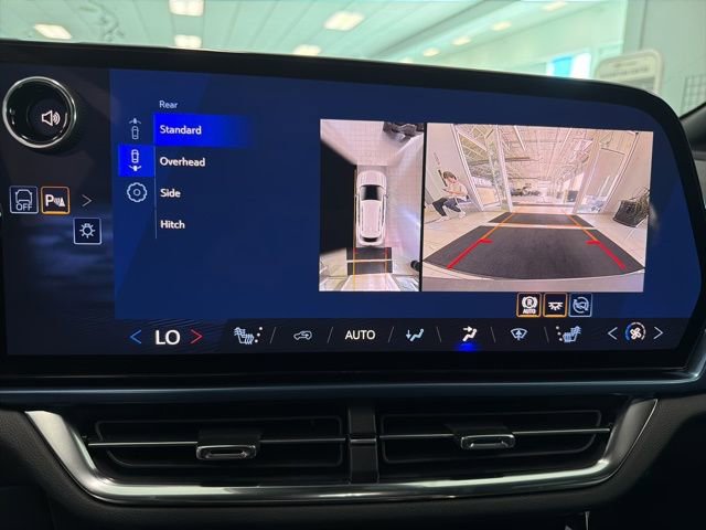 New 2026 Chevrolet Equinox EV LT image 19