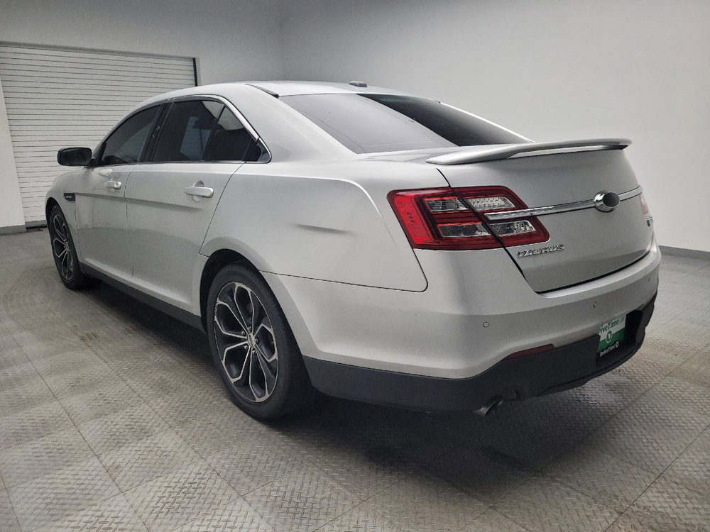 Used 2018 Ford Taurus SHO image 5