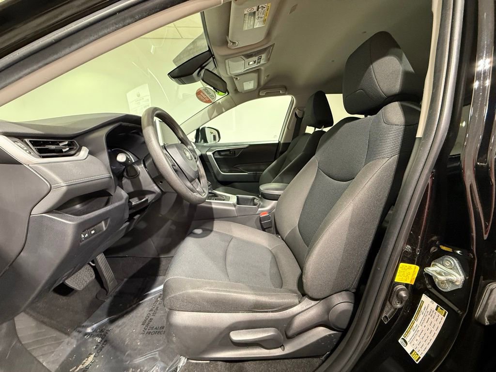 Certified 2023 Toyota RAV4 LE AWD/4WD image 13