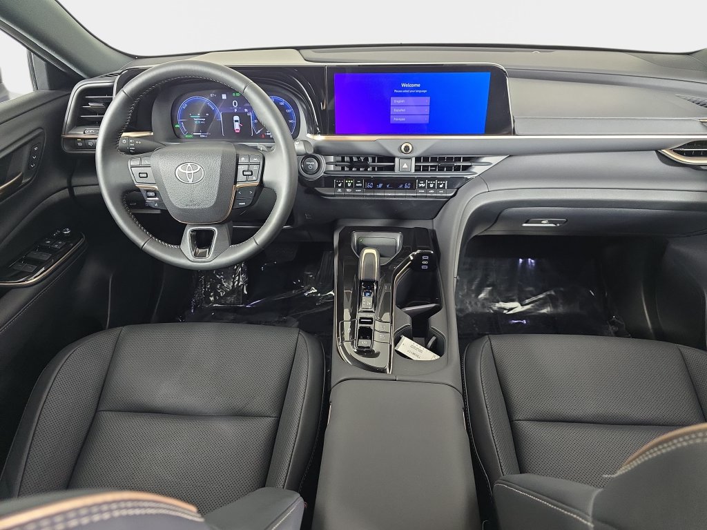 Used 2026 Toyota Crown Signia AWD/4WD image 14