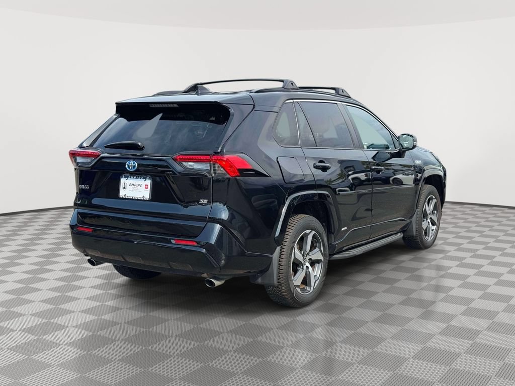 Used 2021 Toyota RAV4 SE w/ Weather & Moonroof Package AWD/4WD image 7