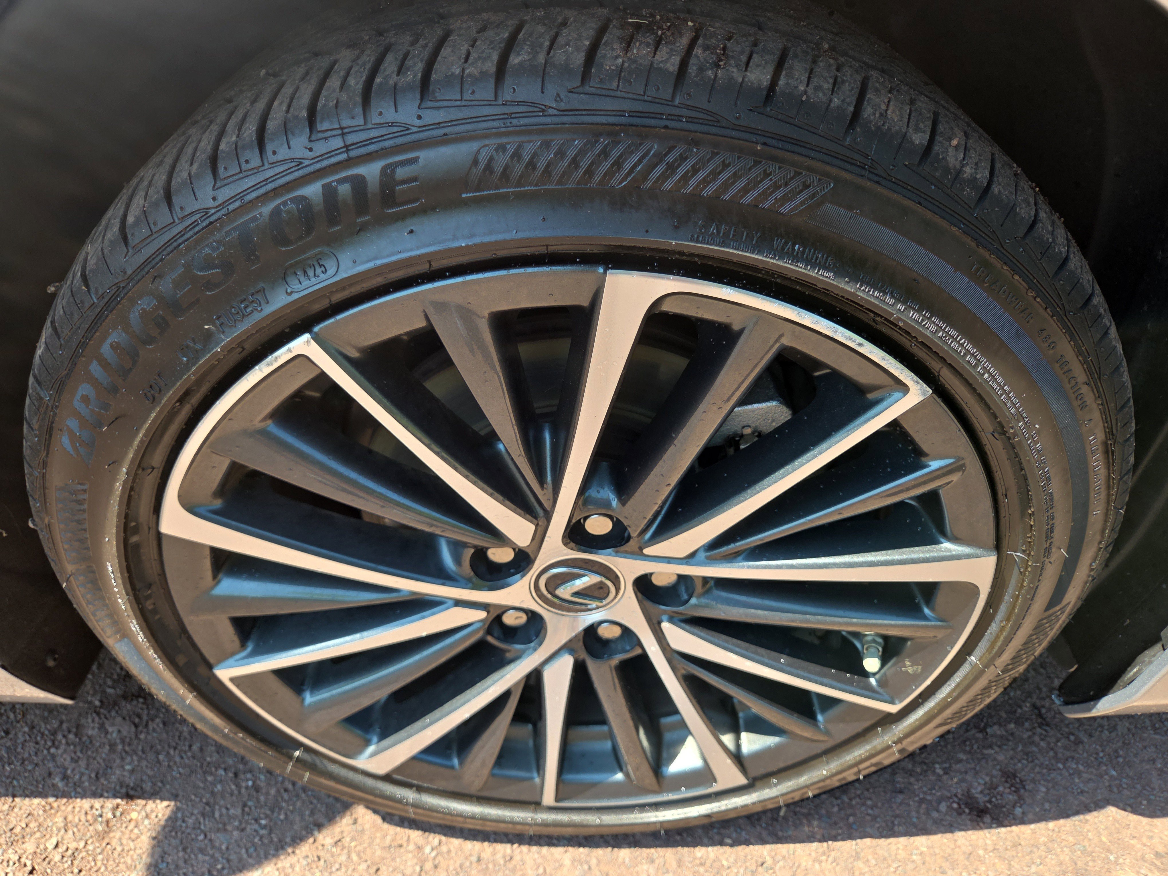 Certified 2025 Lexus ES 350 w/ Premium Package FWD image 9
