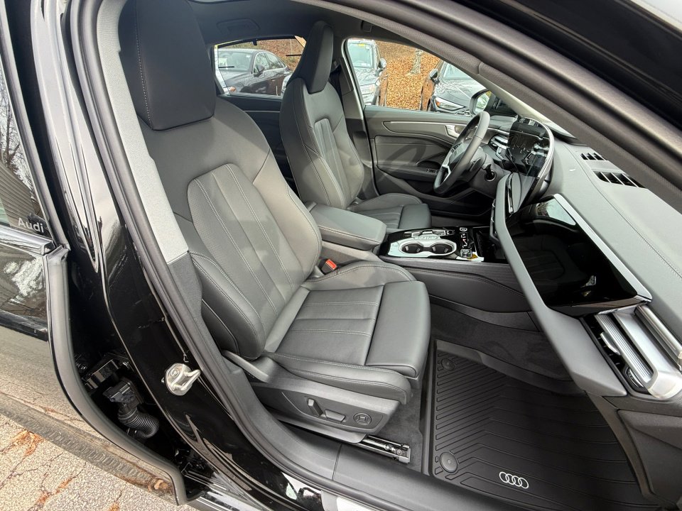 New 2026 Audi A6 Premium Plus image 28