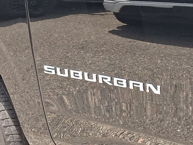 Used 2023 Chevrolet Suburban LT RWD image 28