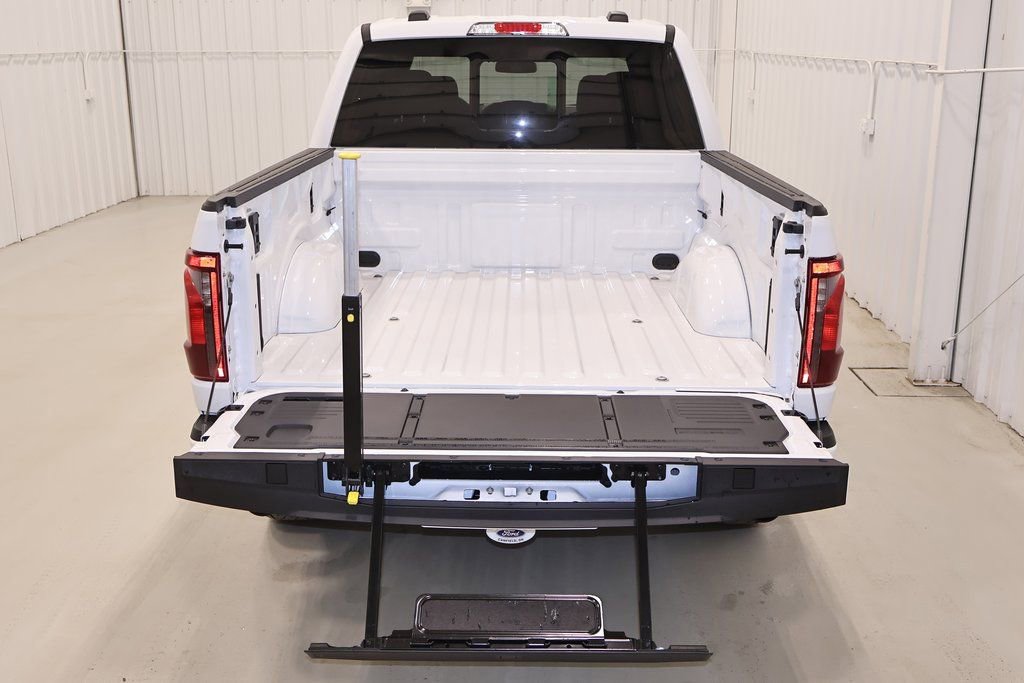 New 2026 Ford F150 XLT w/ Equipment Group 302A MID image 34