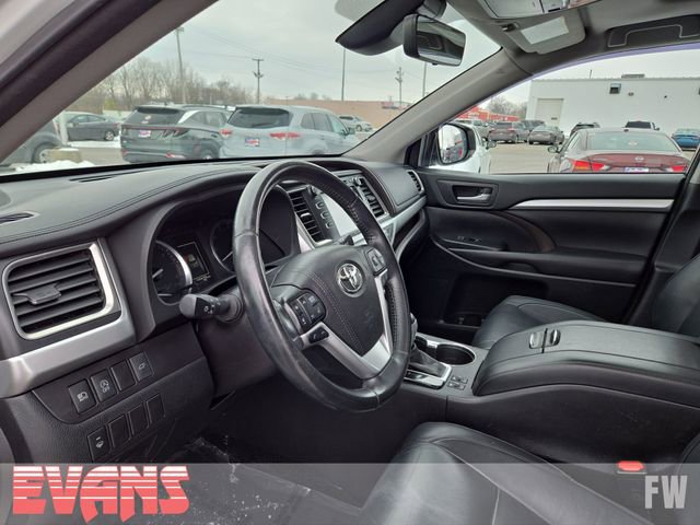 Used 2017 Toyota Highlander XLE image 21