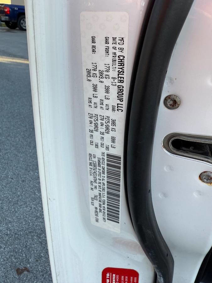 Used 2014 RAM 1500 Limited AWD/4WD image 7