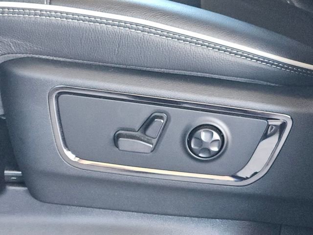 Used 2025 RAM 1500 Limited image 22