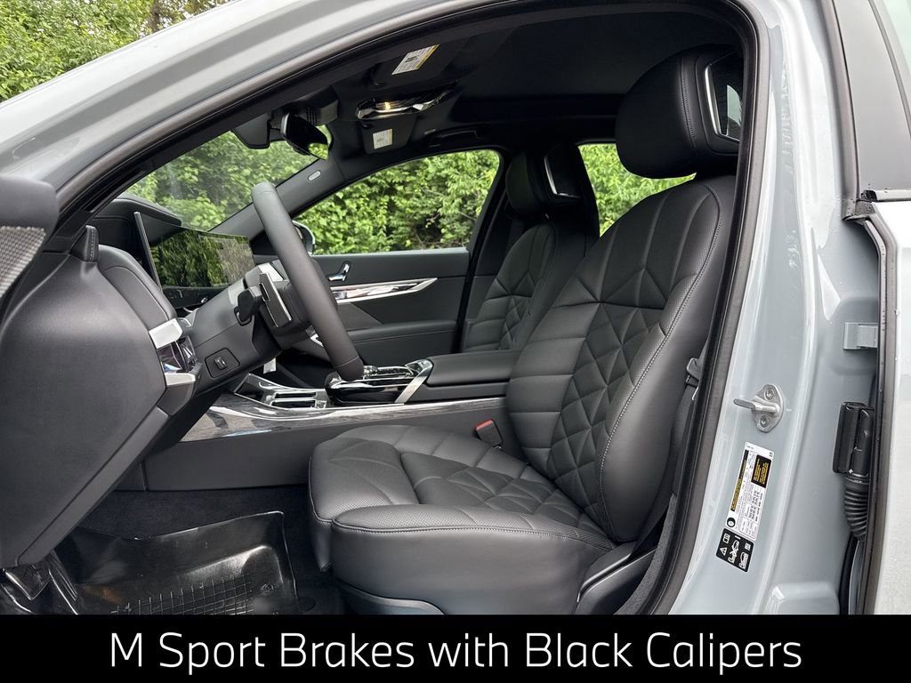 Certified 2025 BMW 740i xDrive image 15