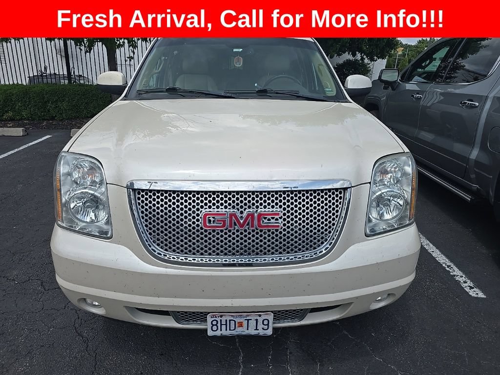 Used 2014 GMC Yukon XL Denali AWD/4WD image 2
