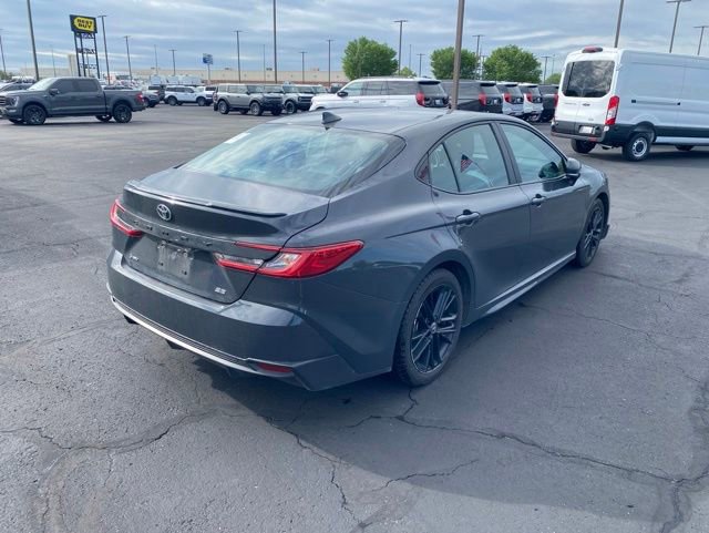 Used 2025 Toyota Camry SE FWD image 5