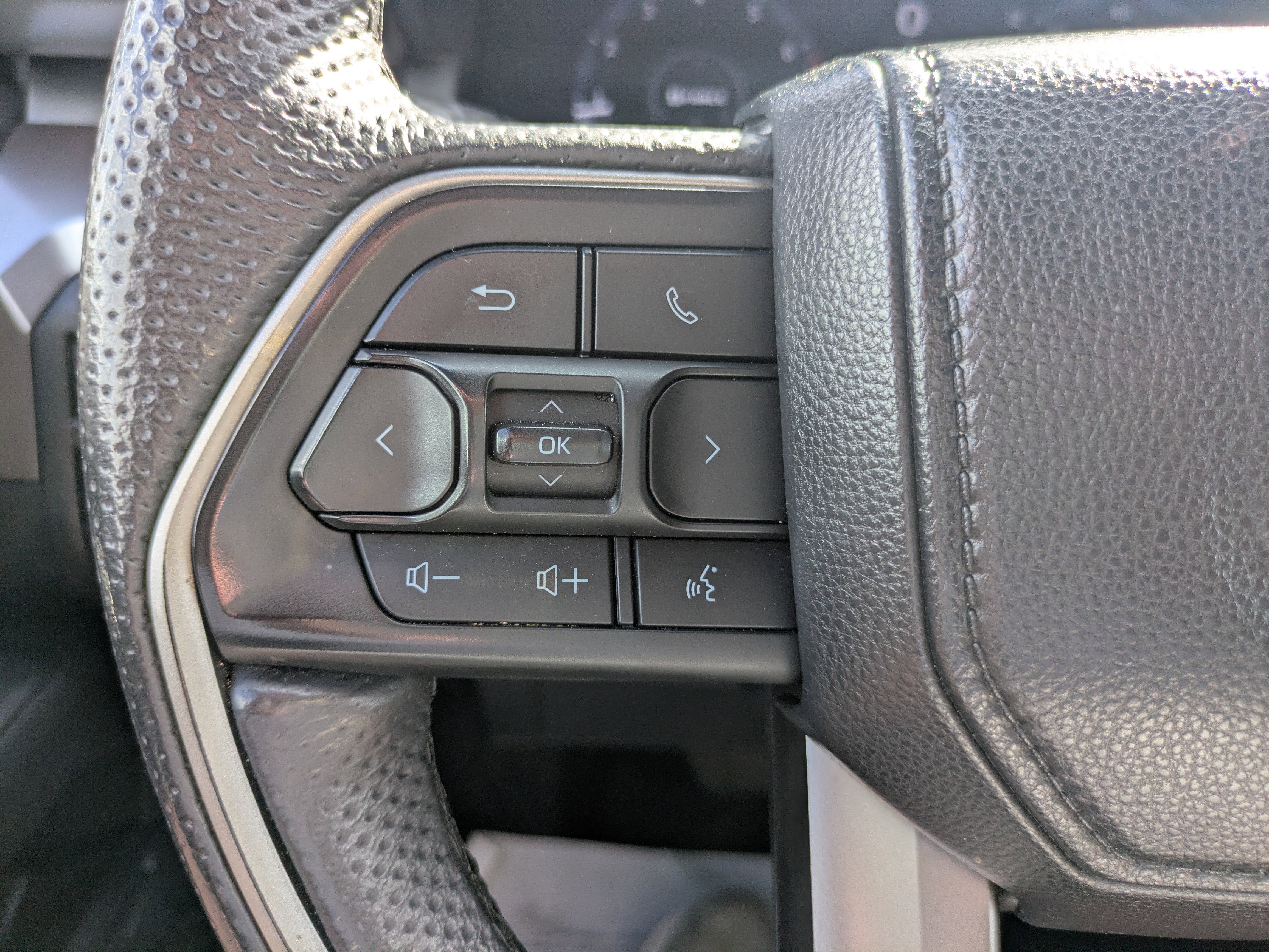 Used 2024 Toyota Tacoma TRD Off-Road image 18