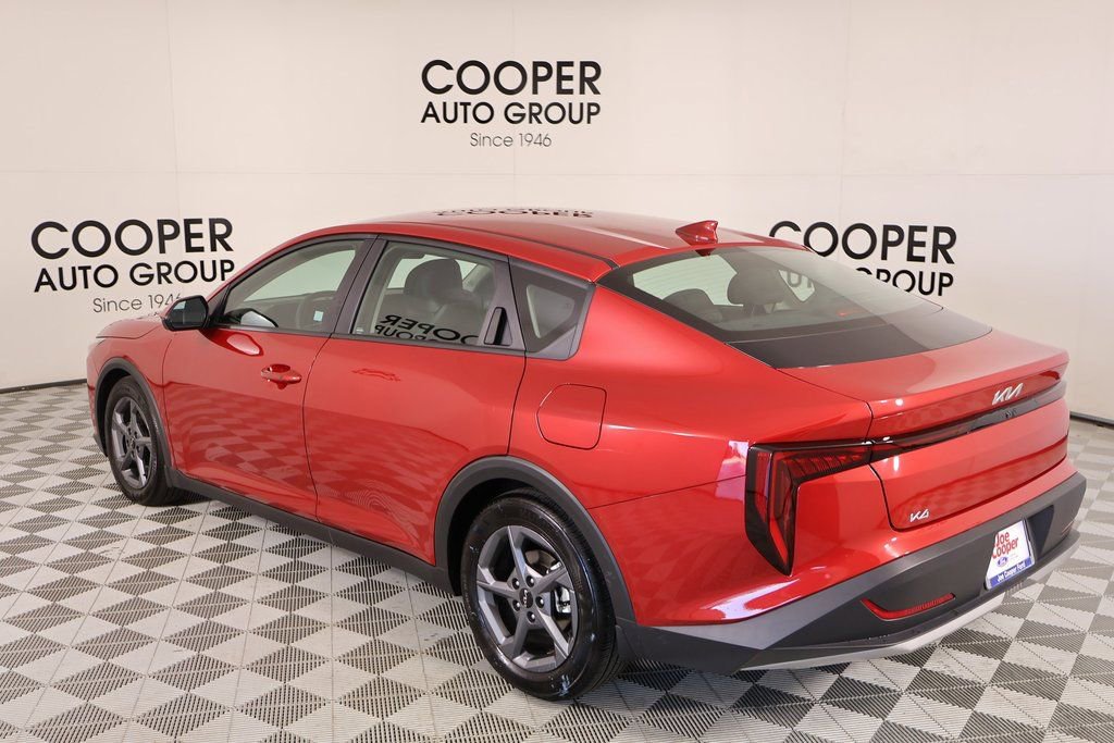 Used 2025 Kia K4 LXS image 21