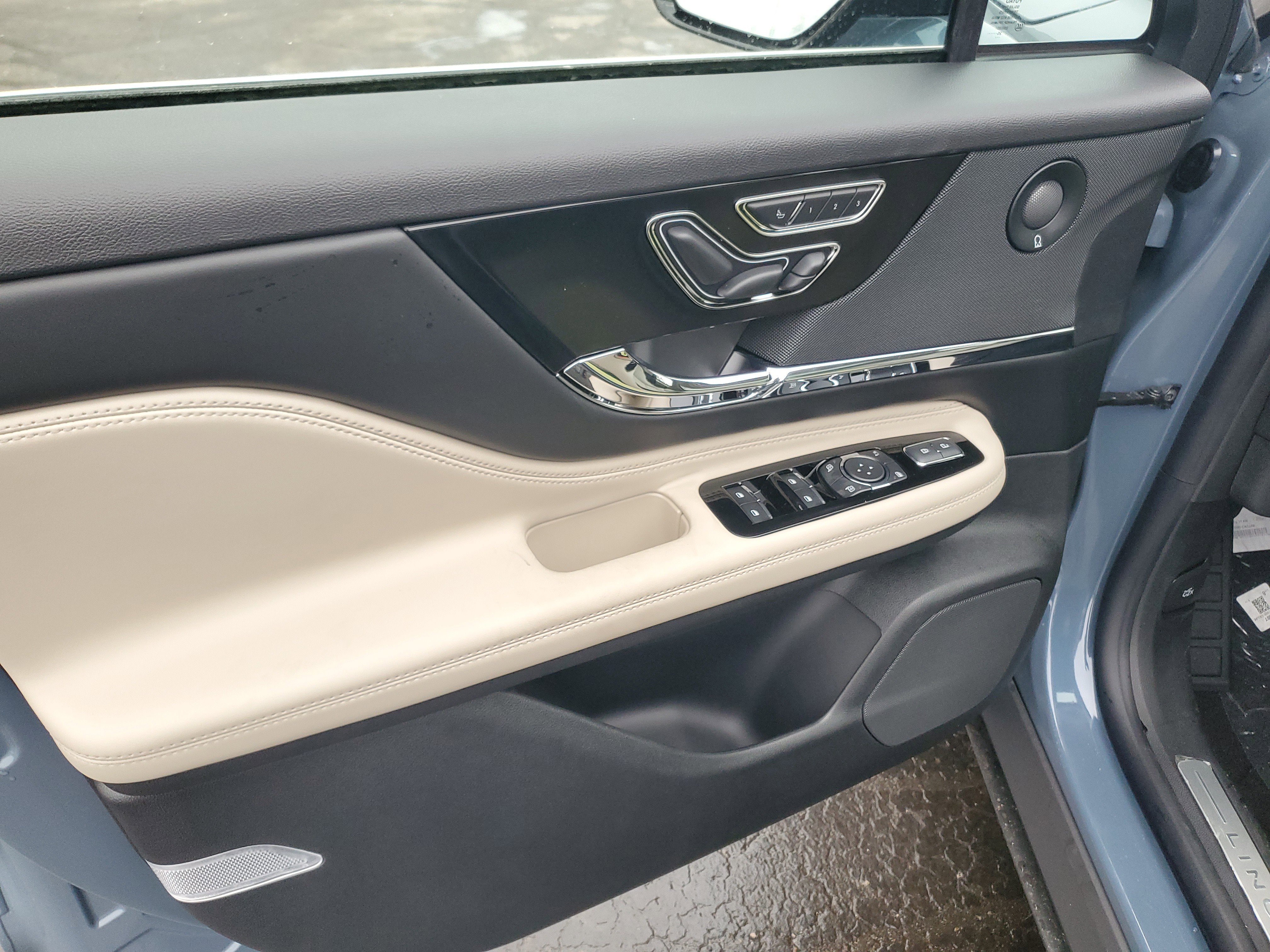 New 2026 Lincoln Corsair Grand Touring image 8