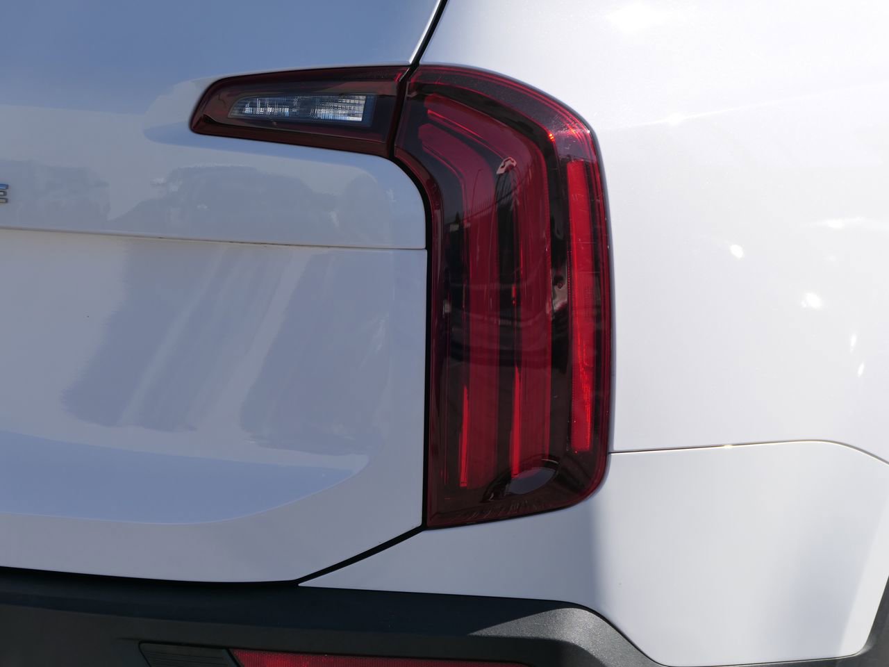 Used 2022 Kia Telluride SX w/ Towing Package image 4