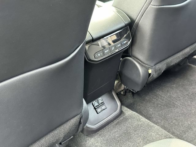 Used 2026 Toyota Highlander XLE AWD/4WD image 15