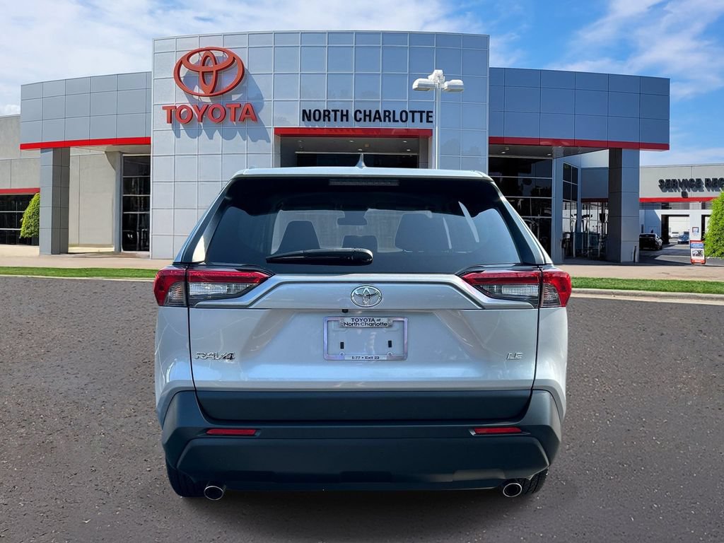 Used 2024 Toyota RAV4 LE FWD image 6