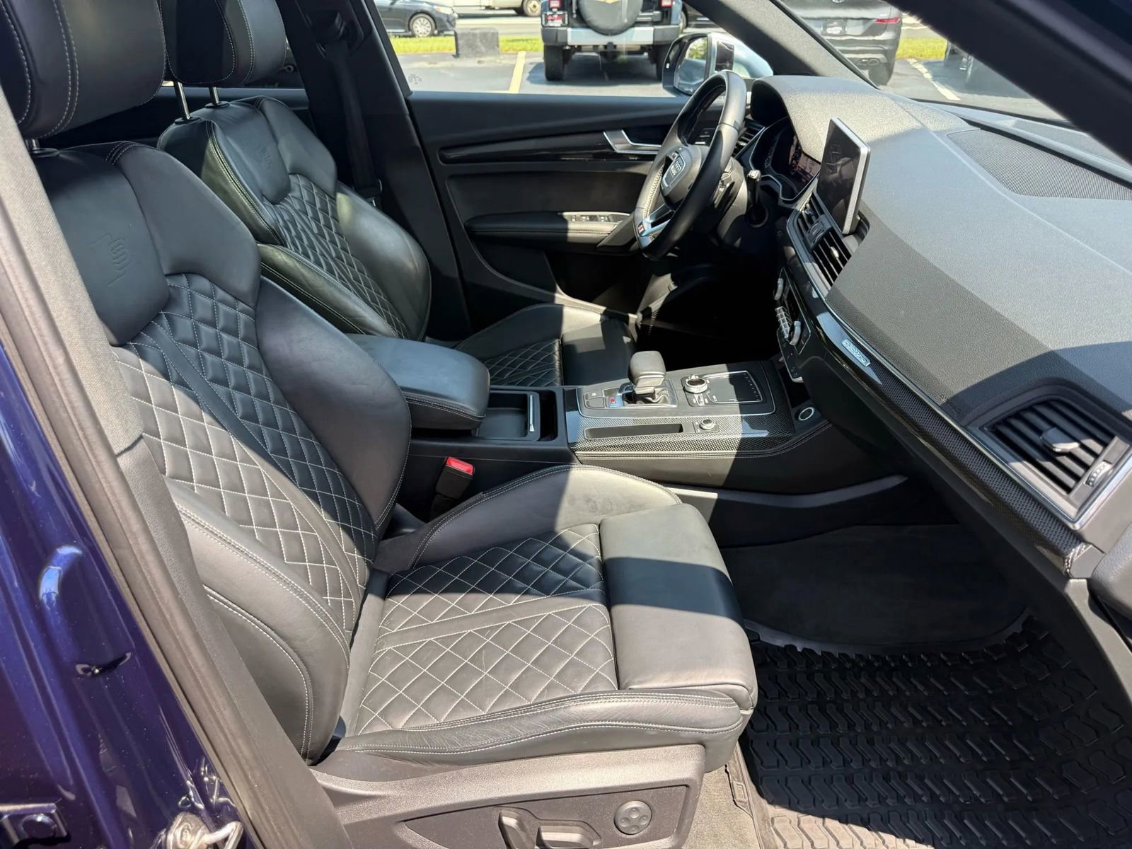 Used 2018 Audi SQ5 Premium Plus w/ Navigation Package image 42