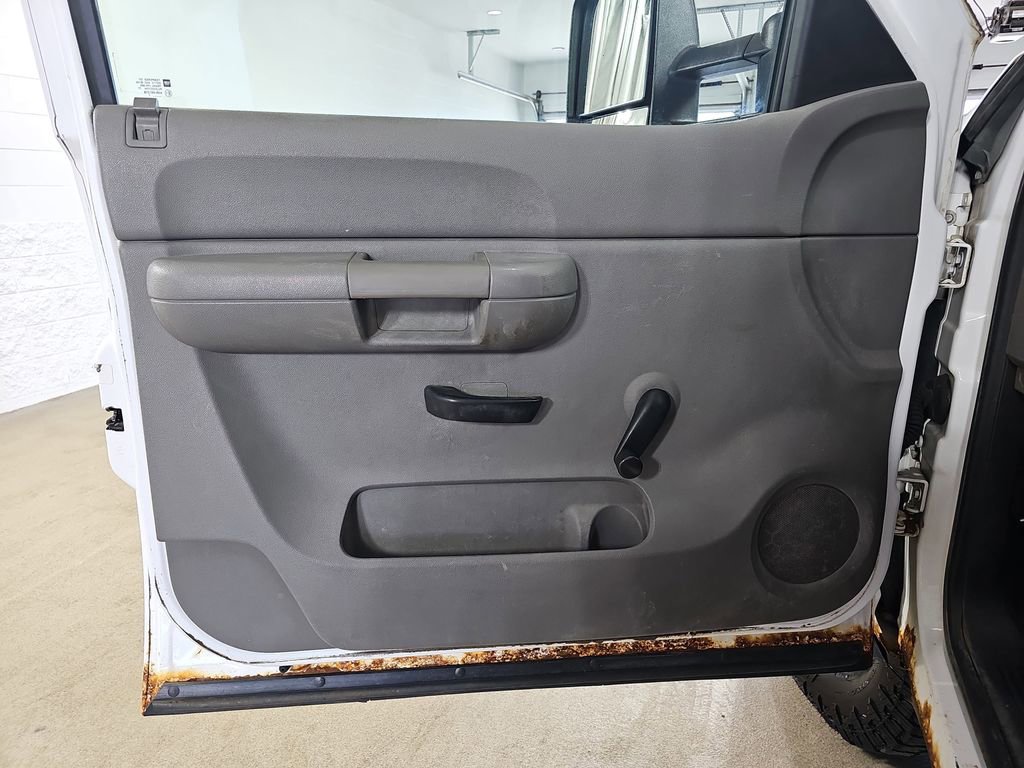 Used 2007 Chevrolet Silverado 2500 W/T image 29