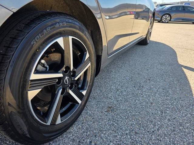 Used 2024 Nissan Sentra SV image 33