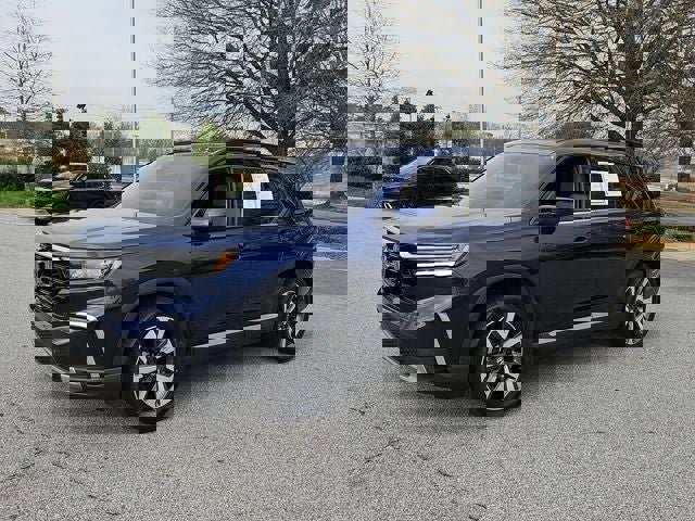 Used 2025 Honda Pilot Touring video 3