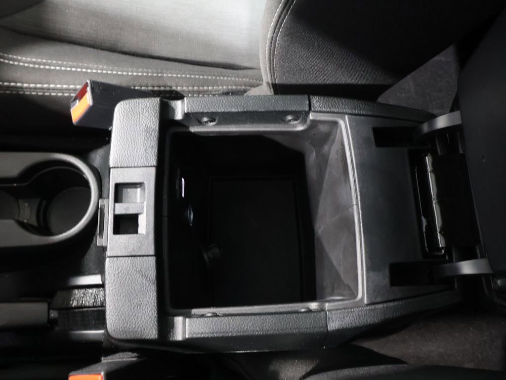 Used 2017 Jeep Wrangler Unlimited Sahara w/ Dual Top Group image 29